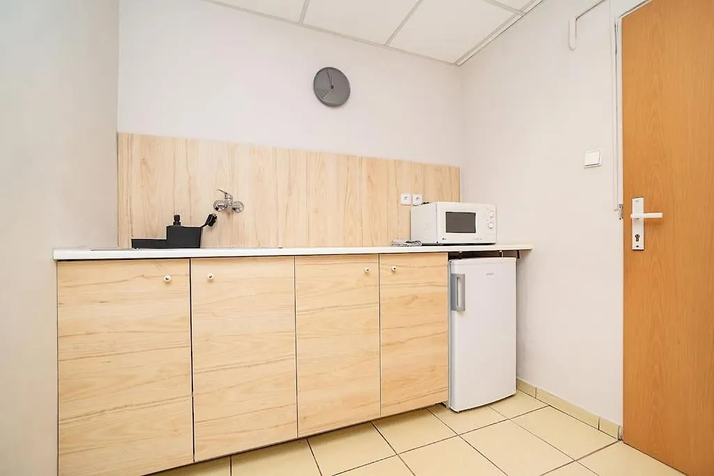 Bright 2 Bed With Big Terrace By Tram Apartamento Praga