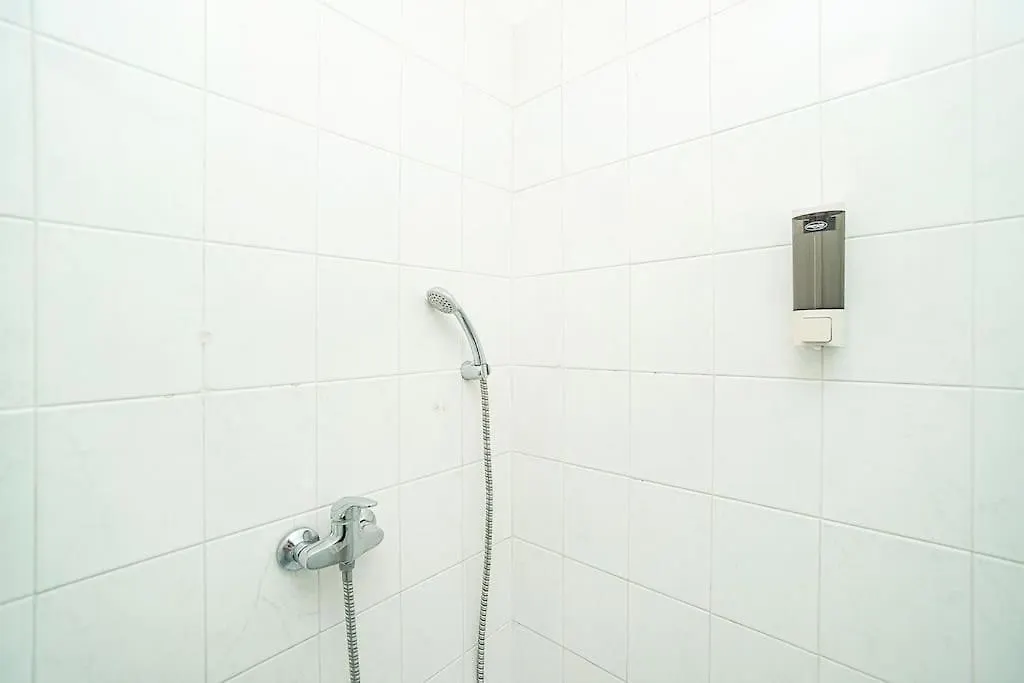 Bright 2 Bed With Big Terrace By Tram Apartamento Praga República Checa